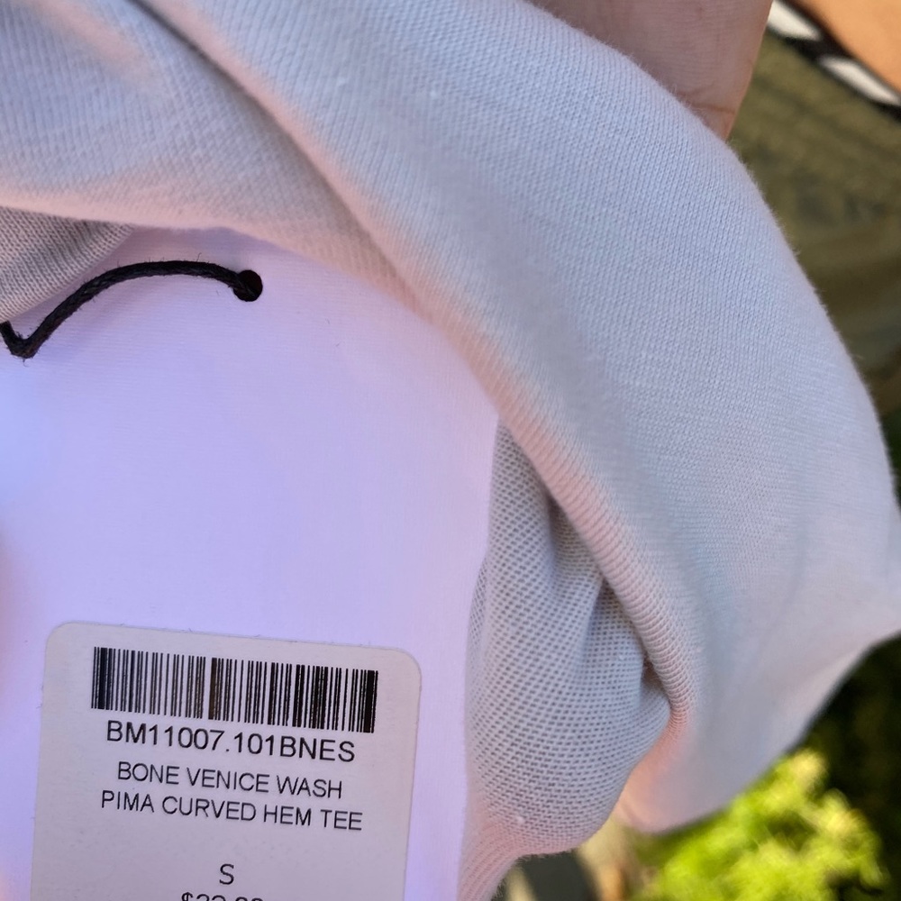 NWT Buck Mason Bone Pima Curved Hem Tee - Picture 5 of 6
